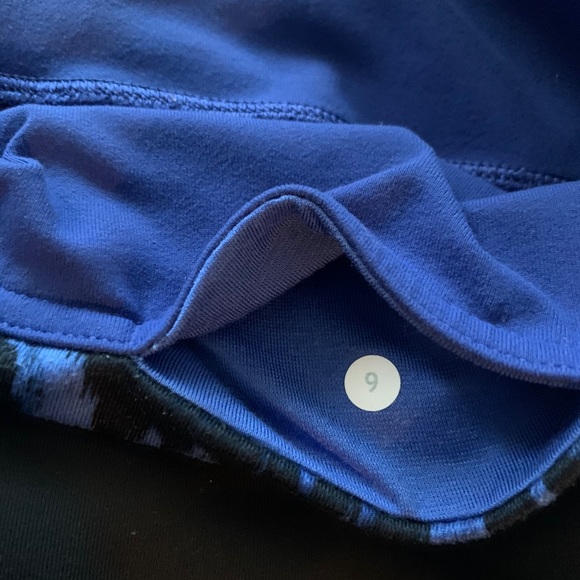 Lululemon - Picture 3 of 6